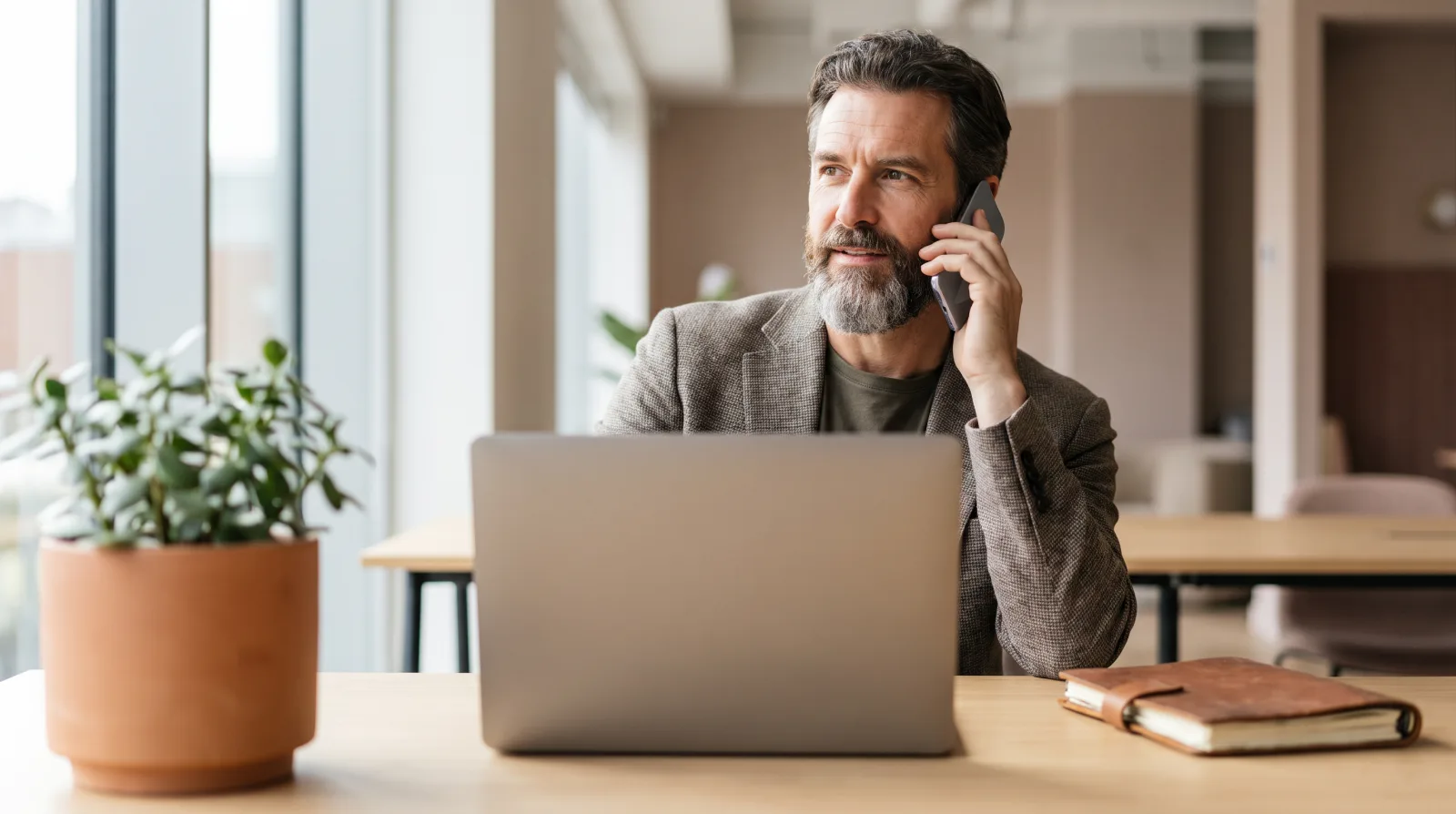 Follow up with prospects: the art of waking up a silent lead